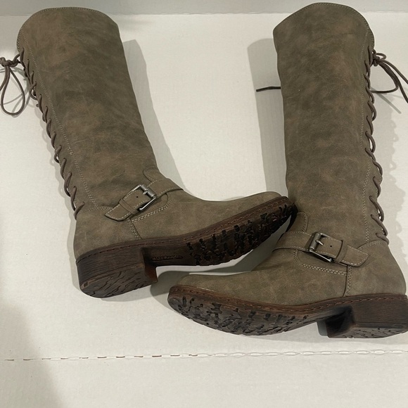 Women’s EuroSoft Taupe Selden Faux Leather Knee High Western Boot Size 6 US! - Picture 8 of 9